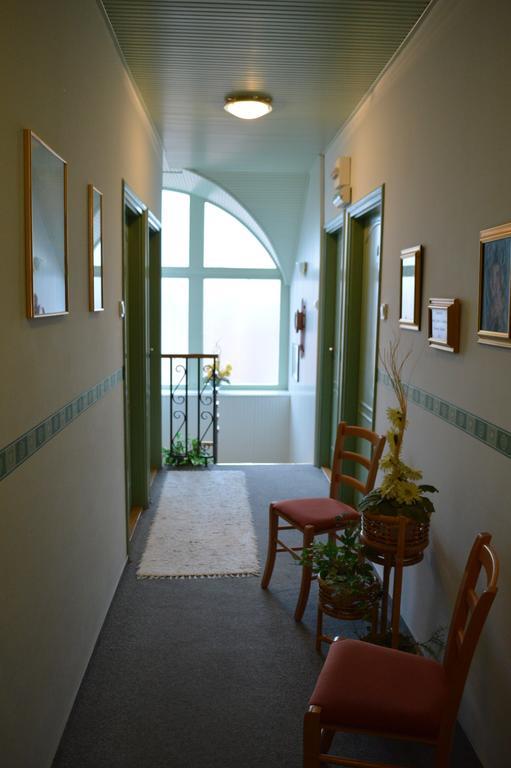 Muskátli Panzió Győr Exterior foto