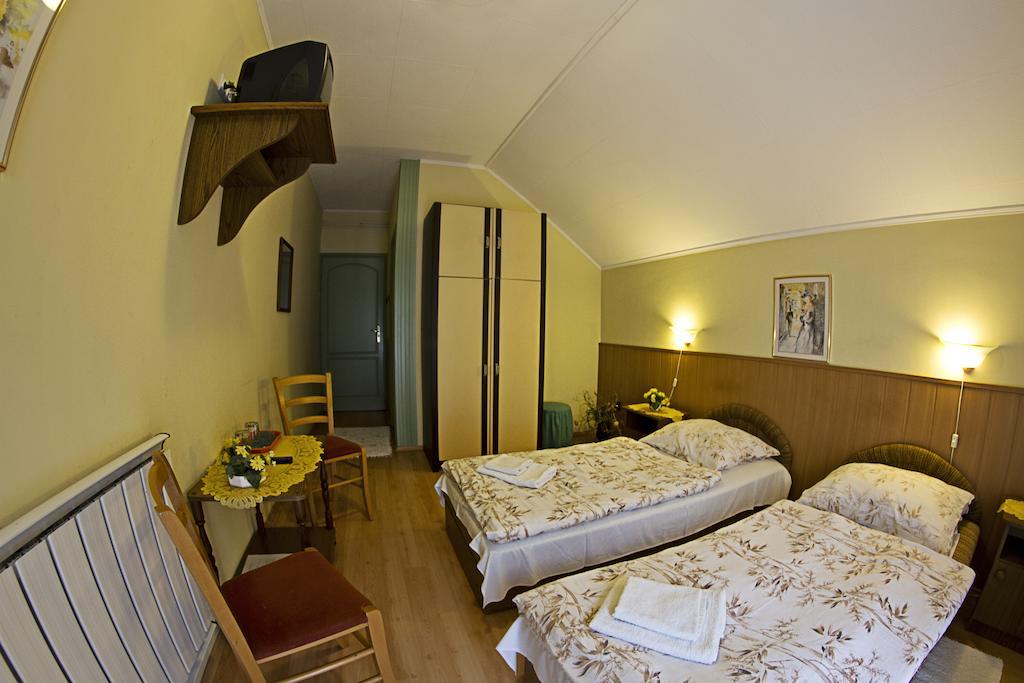 Muskátli Panzió Győr Quarto foto