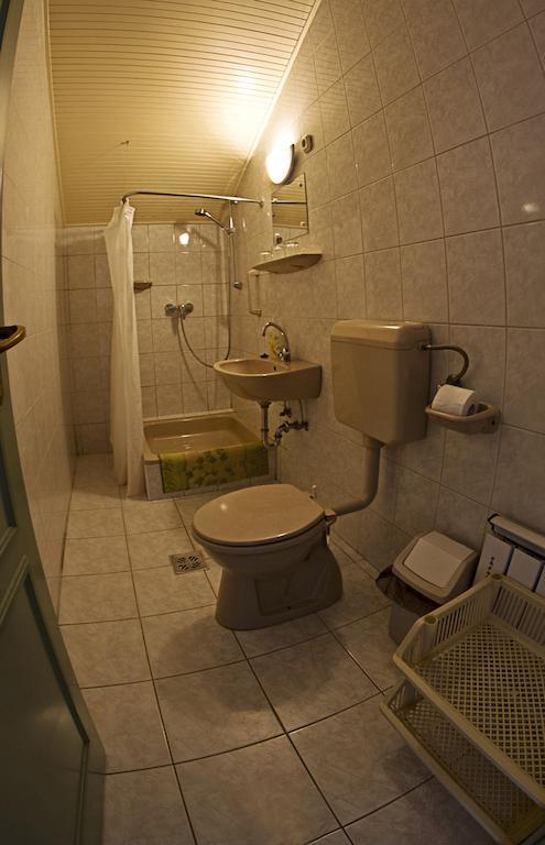 Muskátli Panzió Győr Quarto foto